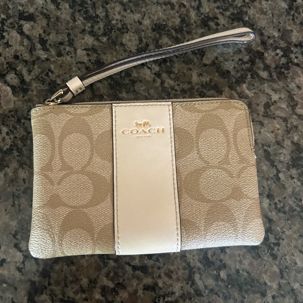 Coach Wristlet Wallet